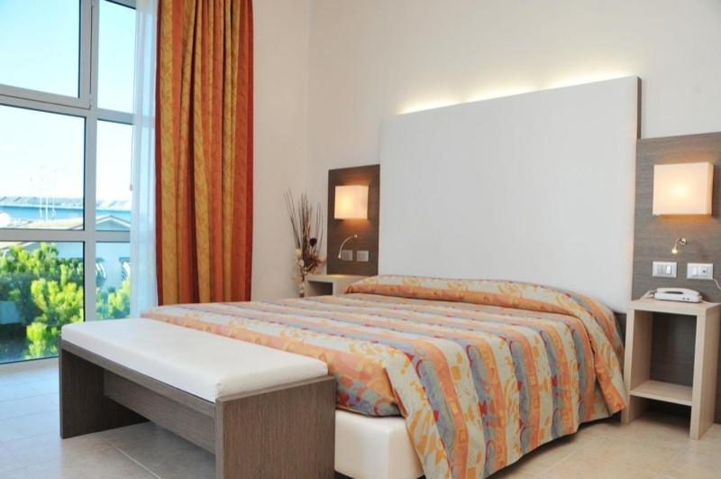 Hotel Venezia كاوْرلي الغرفة الصورة