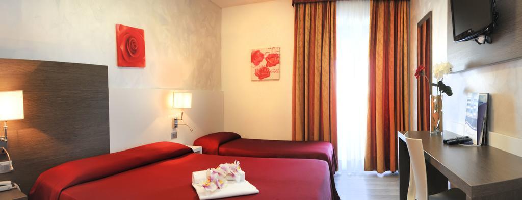 Hotel Venezia كاوْرلي المظهر الخارجي الصورة